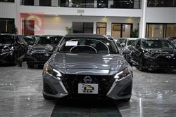 نيسان ألتيما